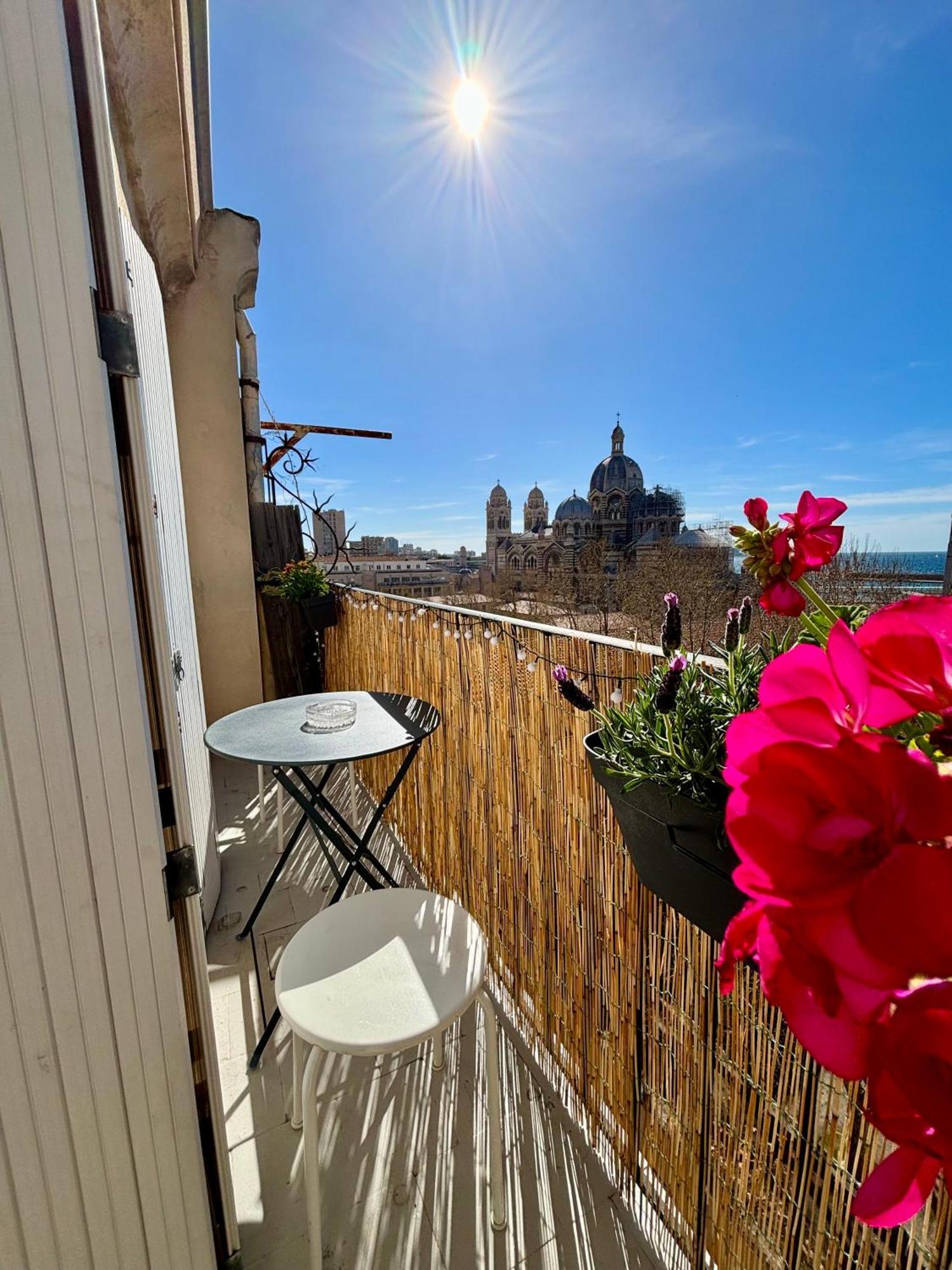 Studio Avec Vue Sur La Major Appartement Marseilles Buitenkant foto
